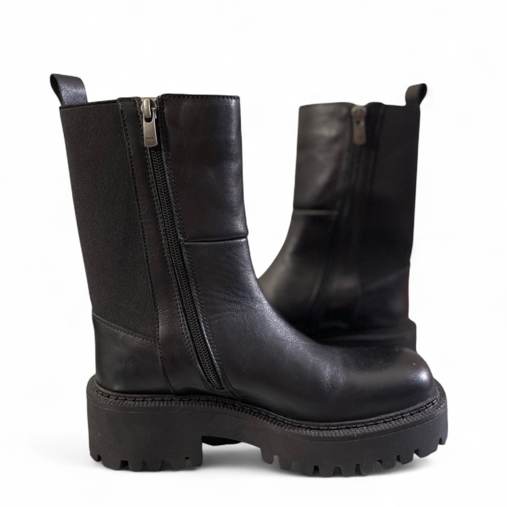 BRAND NEW! Steve Madden Black Leather Boots - Picture 3 of 6